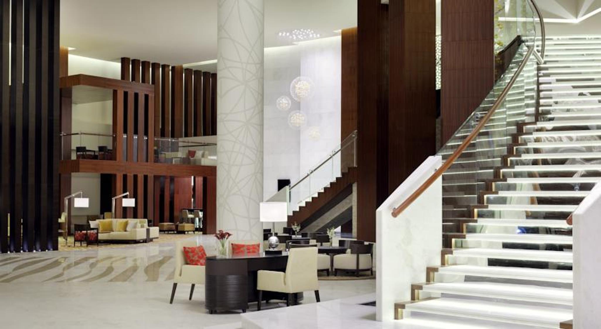 Marriott Executive Apartments Al Jaddaf, Dubai Eksteriør bilde The lobby of the Ritz-Carlton, DIFC