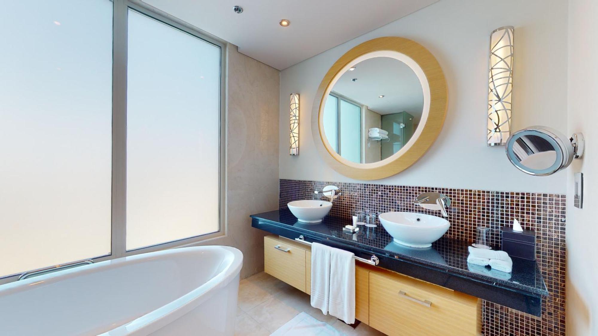 Marriott Executive Apartments Al Jaddaf, Dubai Rom bilde Bathroom