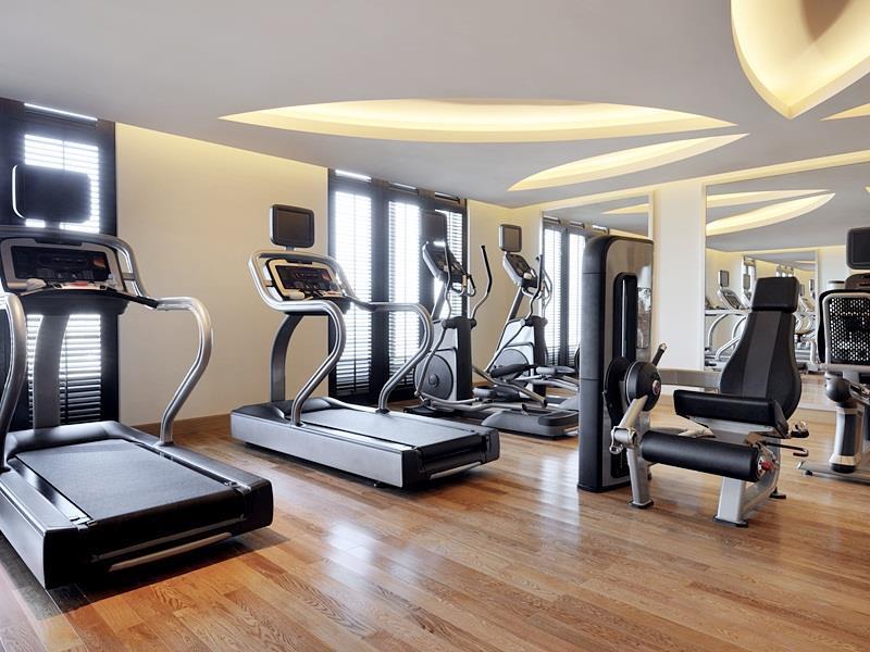 Marriott Executive Apartments Al Jaddaf, Dubai Eksteriør bilde The gym at the hotel