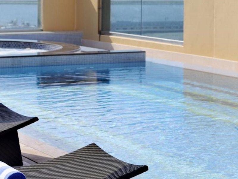 Marriott Executive Apartments Al Jaddaf, Dubai Eksteriør bilde Infinity pool